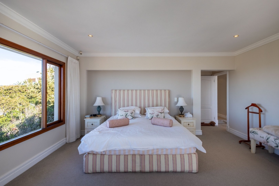 4 Bedroom Property for Sale in Lower Robberg Western Cape